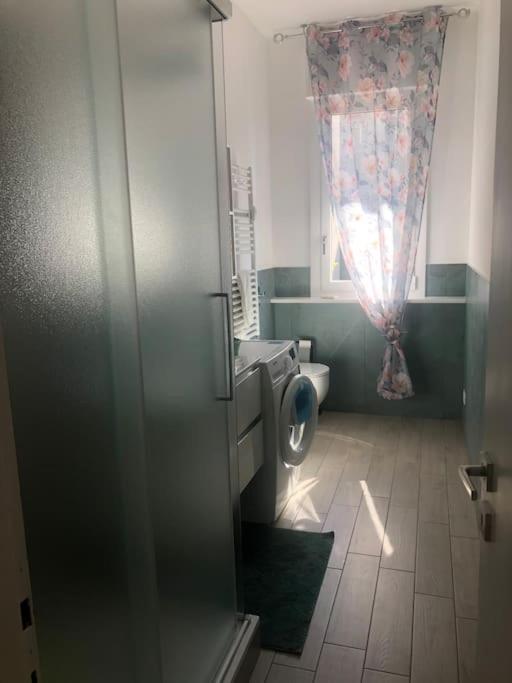 Appartamento Veronica, Per Lavoro E Relax Корсико Екстериор снимка