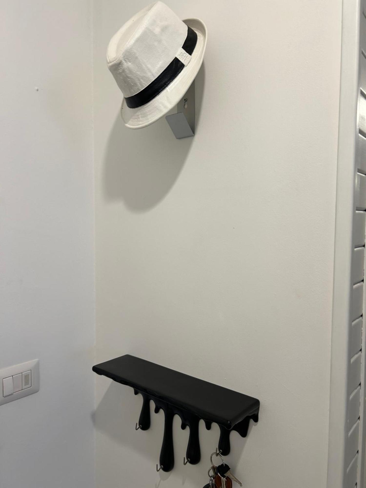 Appartamento Veronica, Per Lavoro E Relax Корсико Екстериор снимка