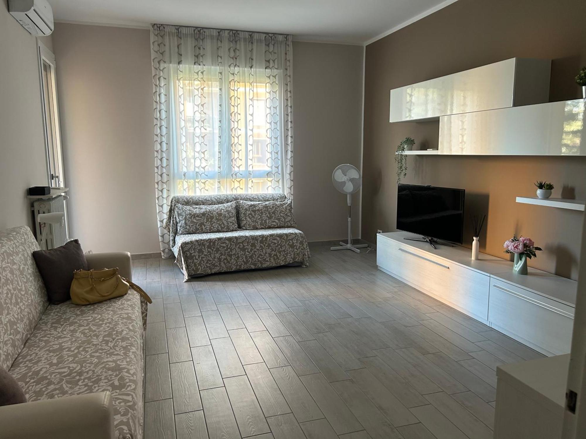 Appartamento Veronica, Per Lavoro E Relax Корсико Екстериор снимка